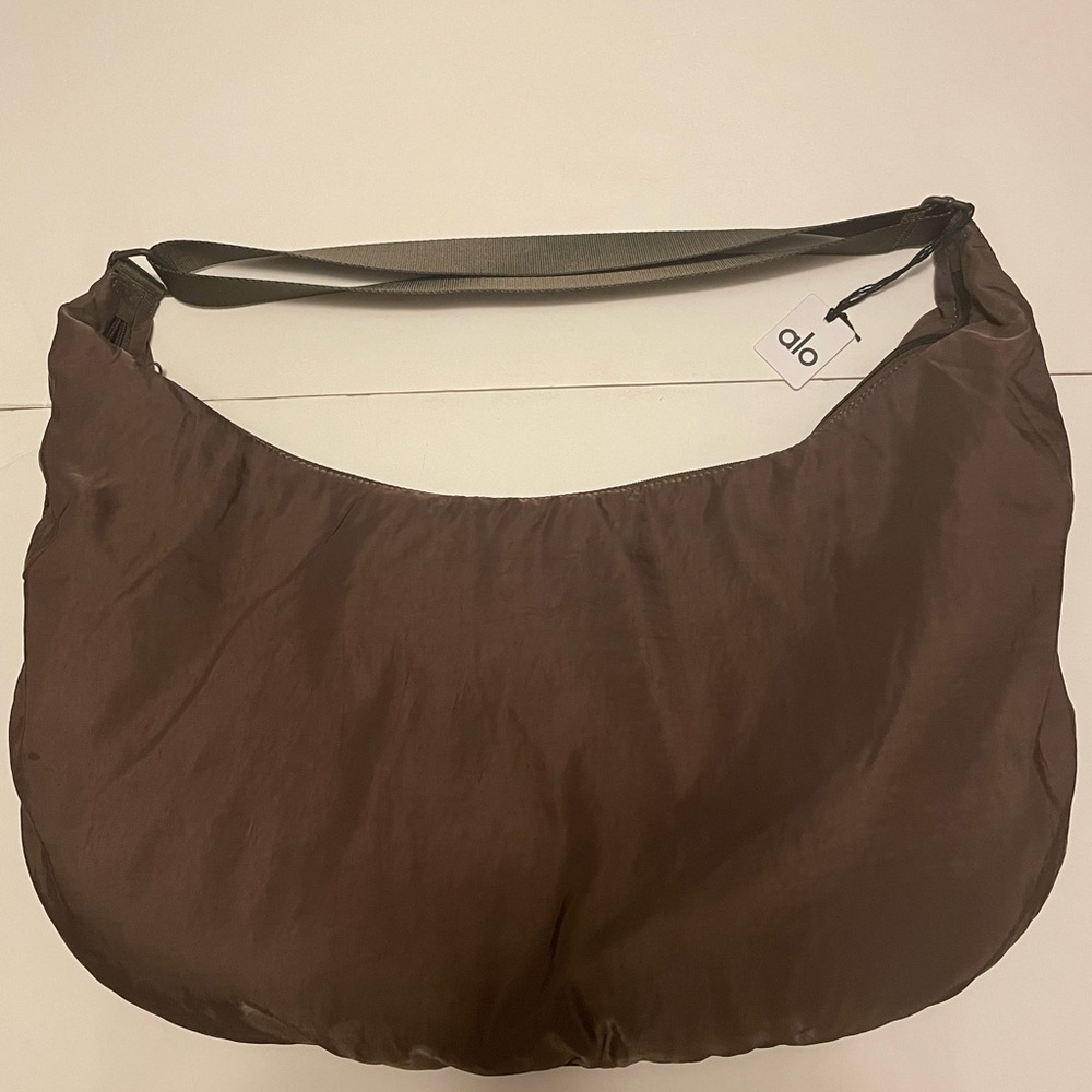 ALO Yoga Om The Go Gym Sling Bag